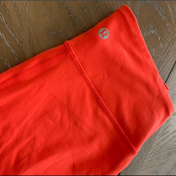 lululemon athletica Pants - Lululemon Crop Wunder Under leggings